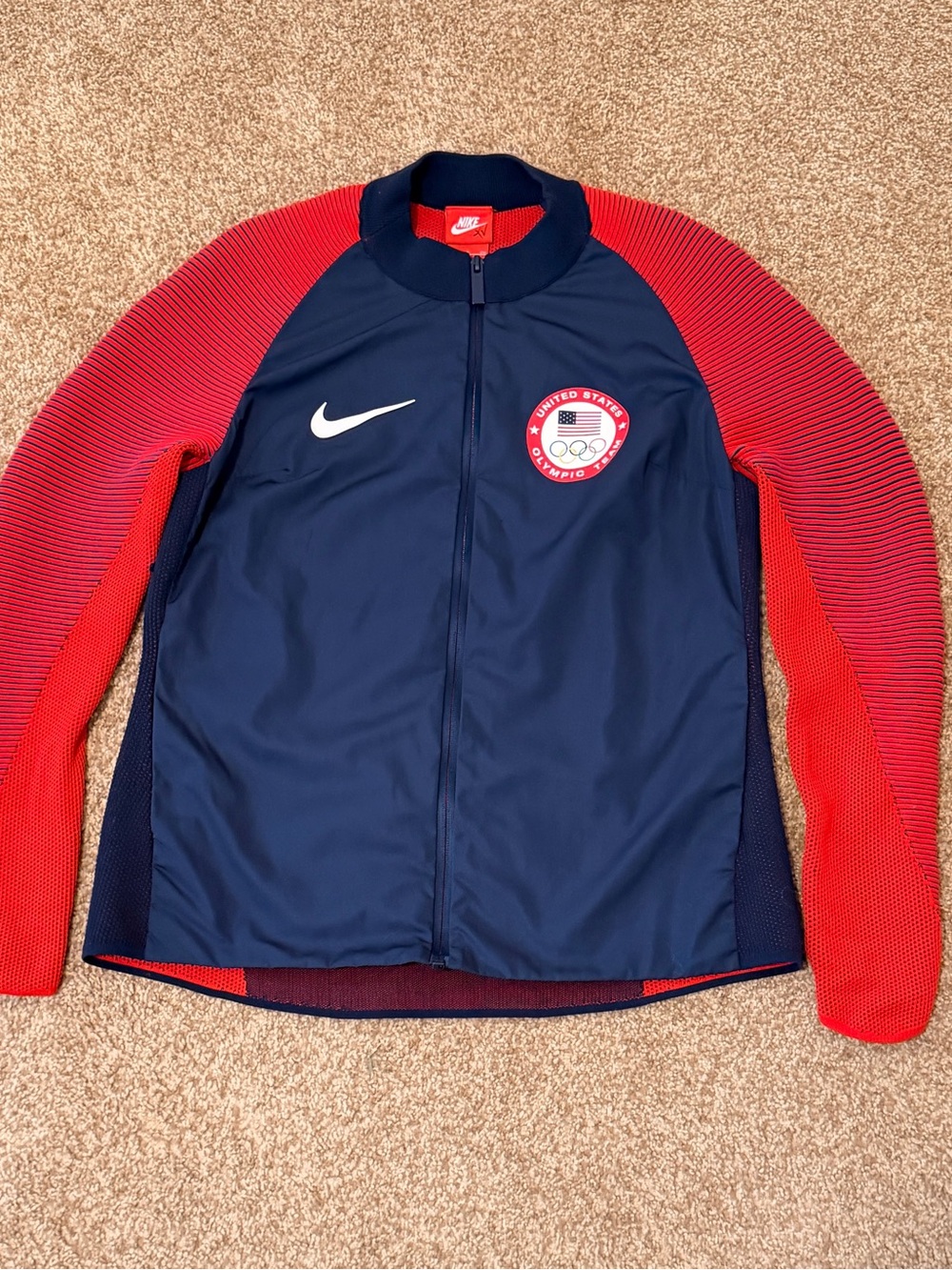 Nike Team USA Rio 2016 Dynamic Reveal Jacket Women’s Small